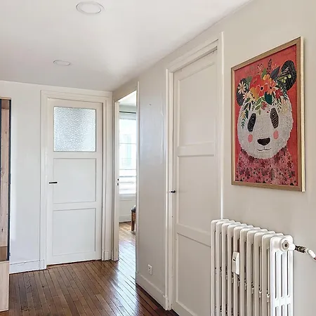 Balcony With View Of Montmartre Appartement